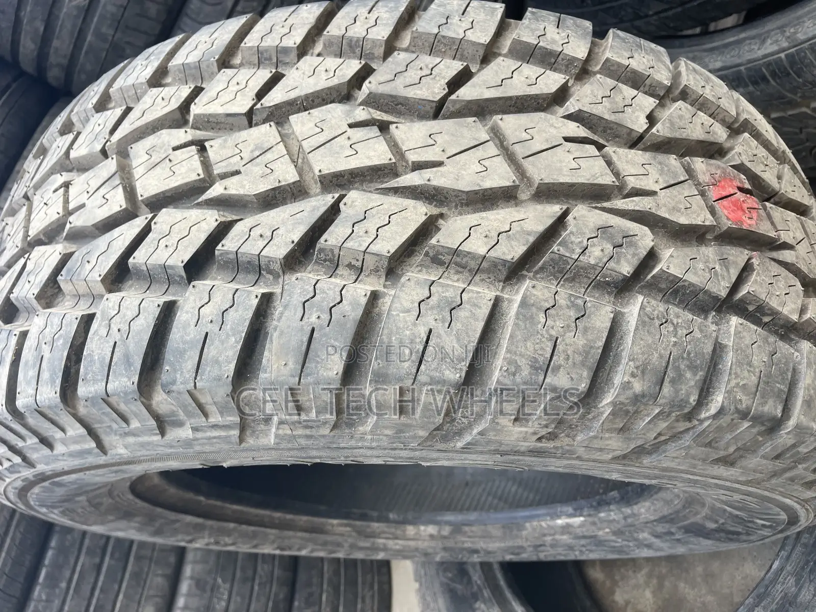 325/60r20lt