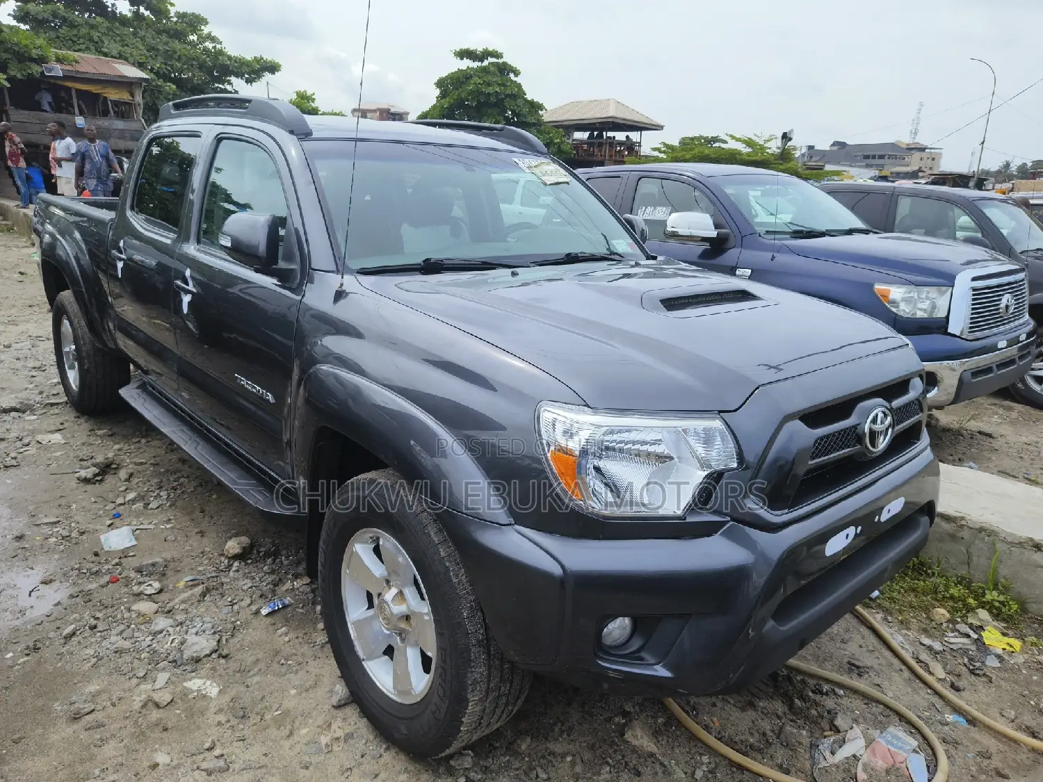 Toyota Tacoma V6 4dr Access Cab 4WD 6.1 ft. SB (4.0L 6cyl 5A) 2015 Gray