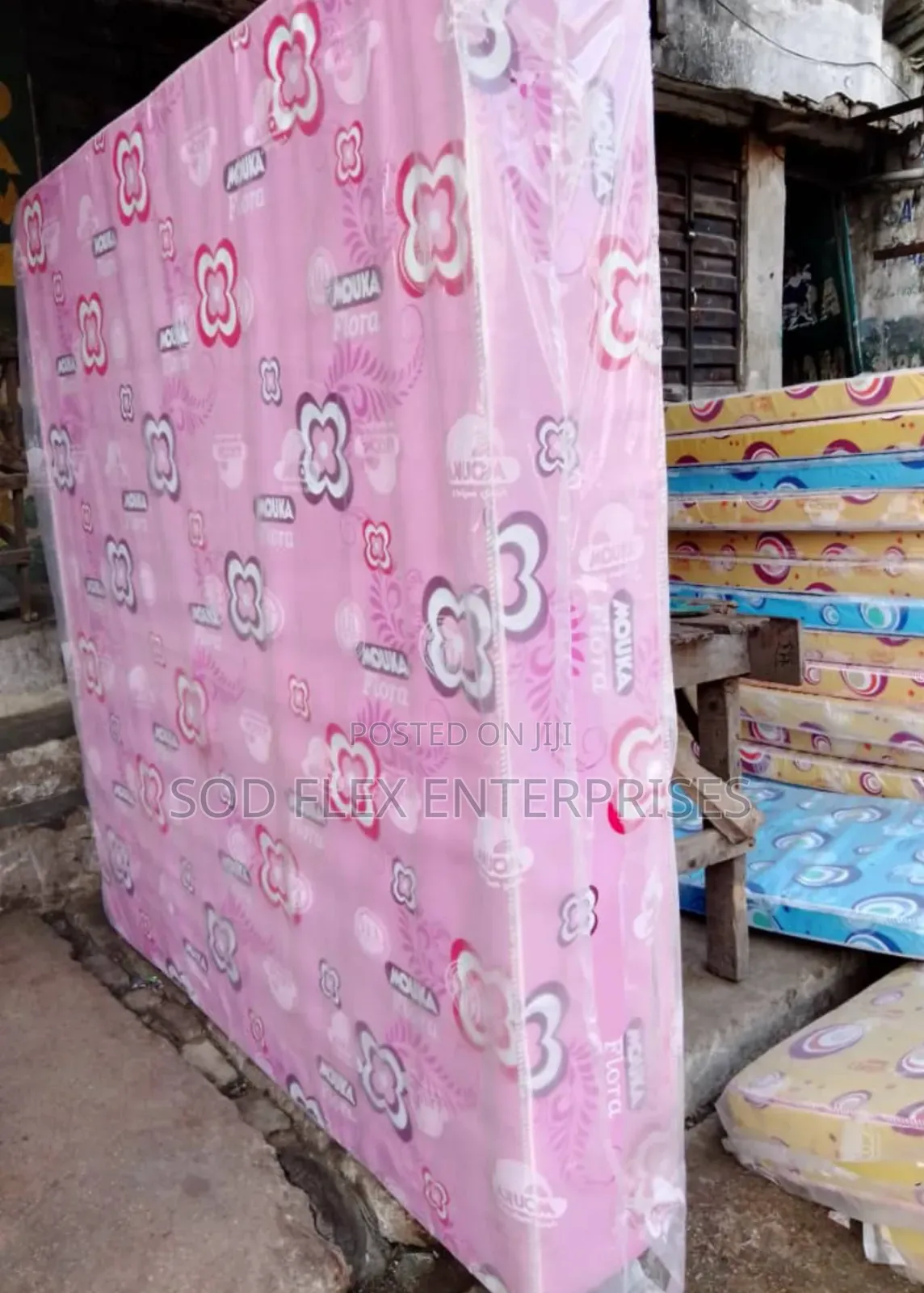 6x6 Feet By 10" Mouka Foam
