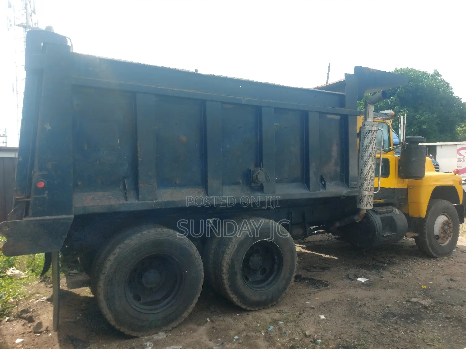 Foreign Used 12valve Rmodel Mack Ten Tyres Dump Truck Superb
