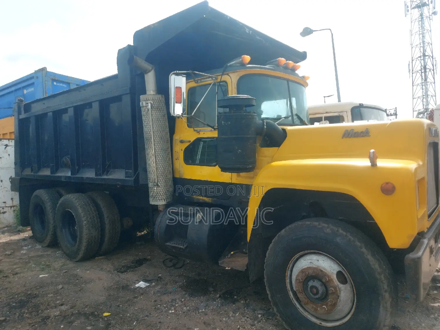 Foreign Used 12valve Rmodel Mack Ten Tyres Dump Truck Superb