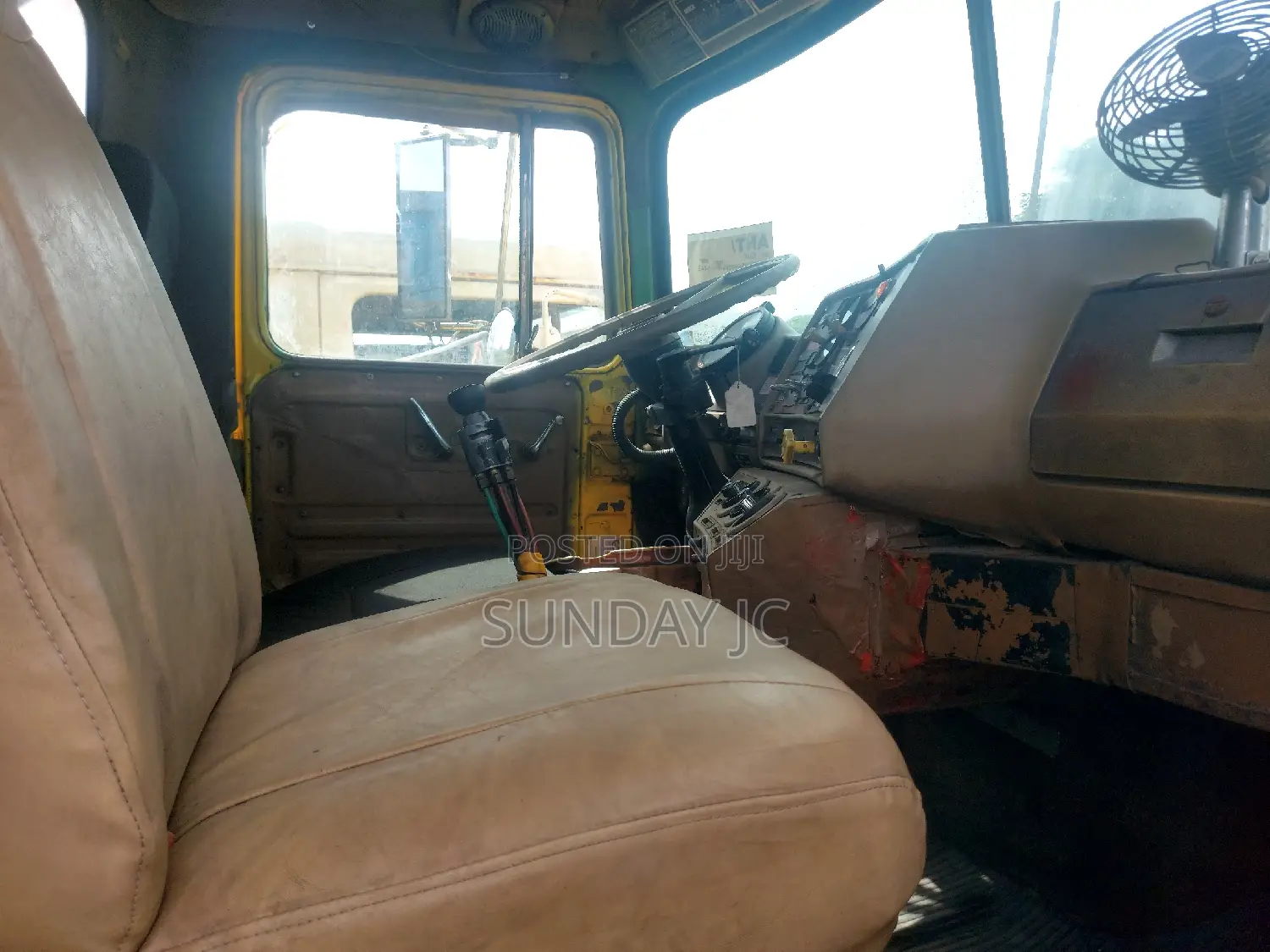 Foreign Used 12valve Rmodel Mack Ten Tyres Dump Truck Superb