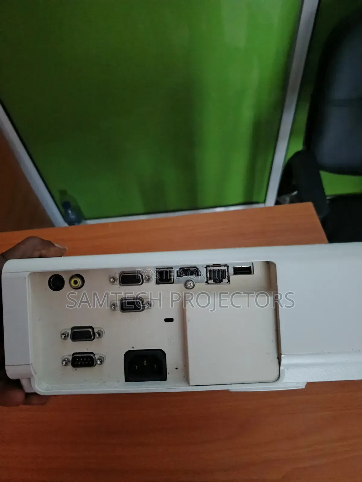 Uk Used Sony Projector. Abuja, Ph, Lekki and Uyo