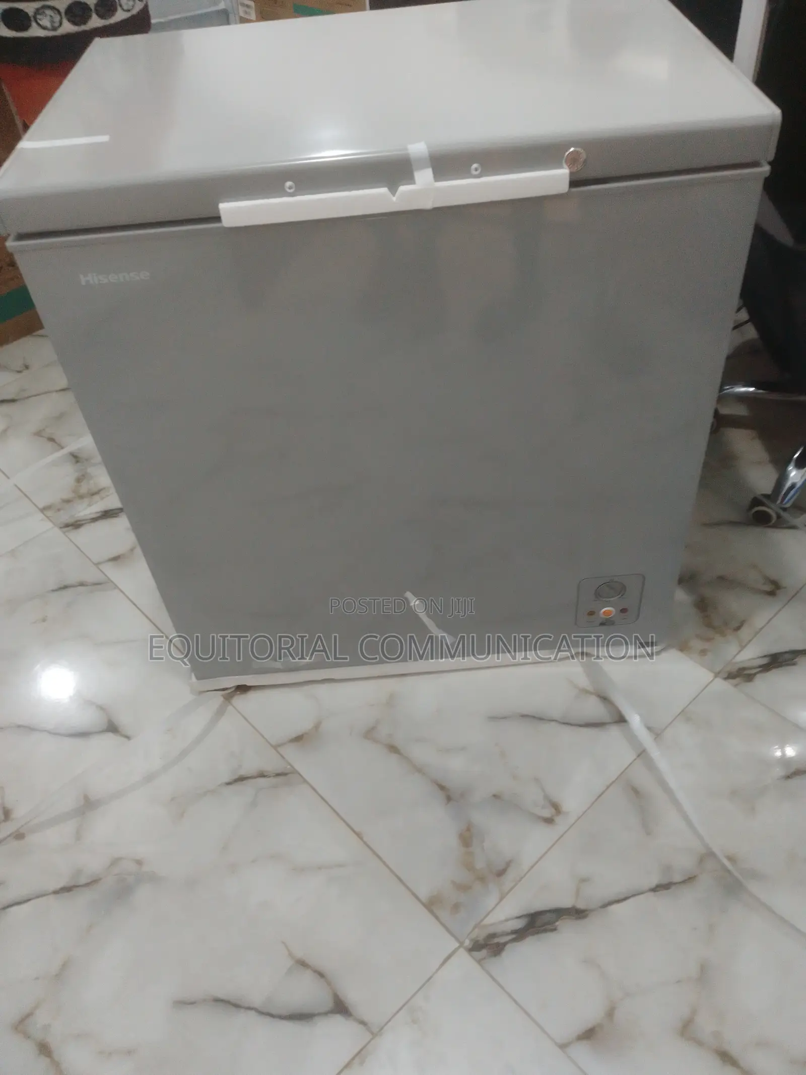 Hisense 297 Liters Chest Freezer Silver(FRZ FC 390 SH)