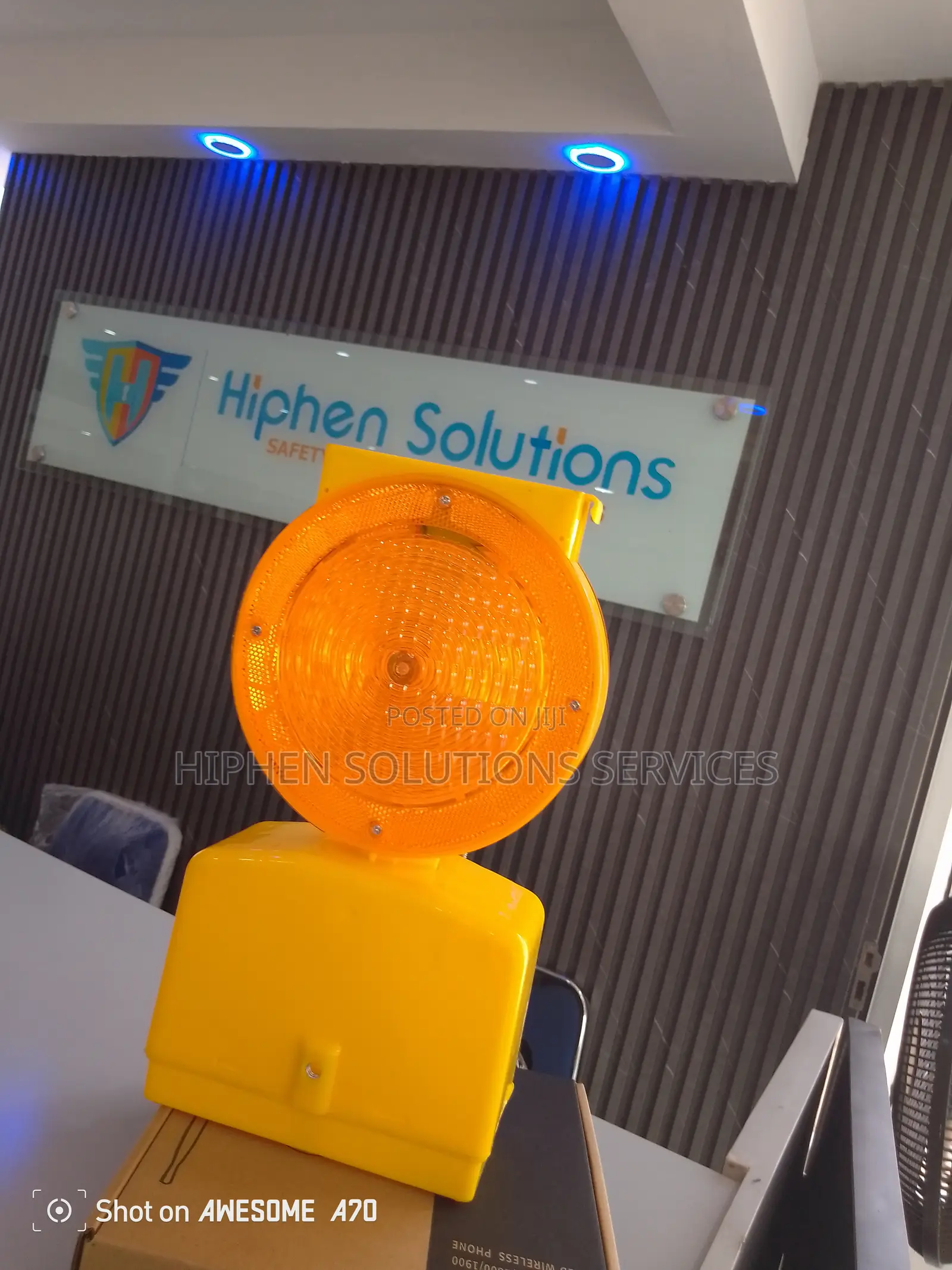 Roadway Safety Solar Warning Flashlight Traffic Cone