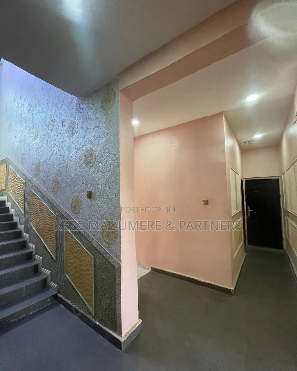 For Sale: 11 Rooms Functional Hotel