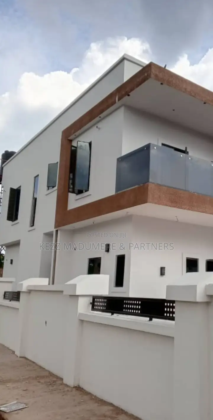 4bdrm Duplex in Wtc Estate , Enugu , for sale