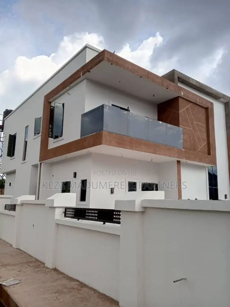 4bdrm Duplex in Wtc Estate , Enugu , for sale