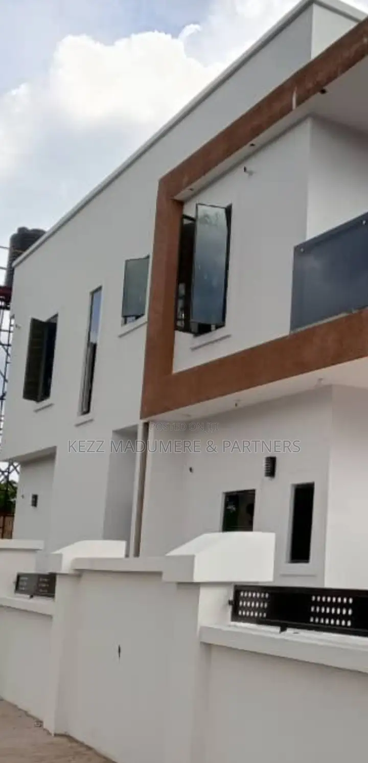 4bdrm Duplex in Wtc Estate , Enugu , for sale