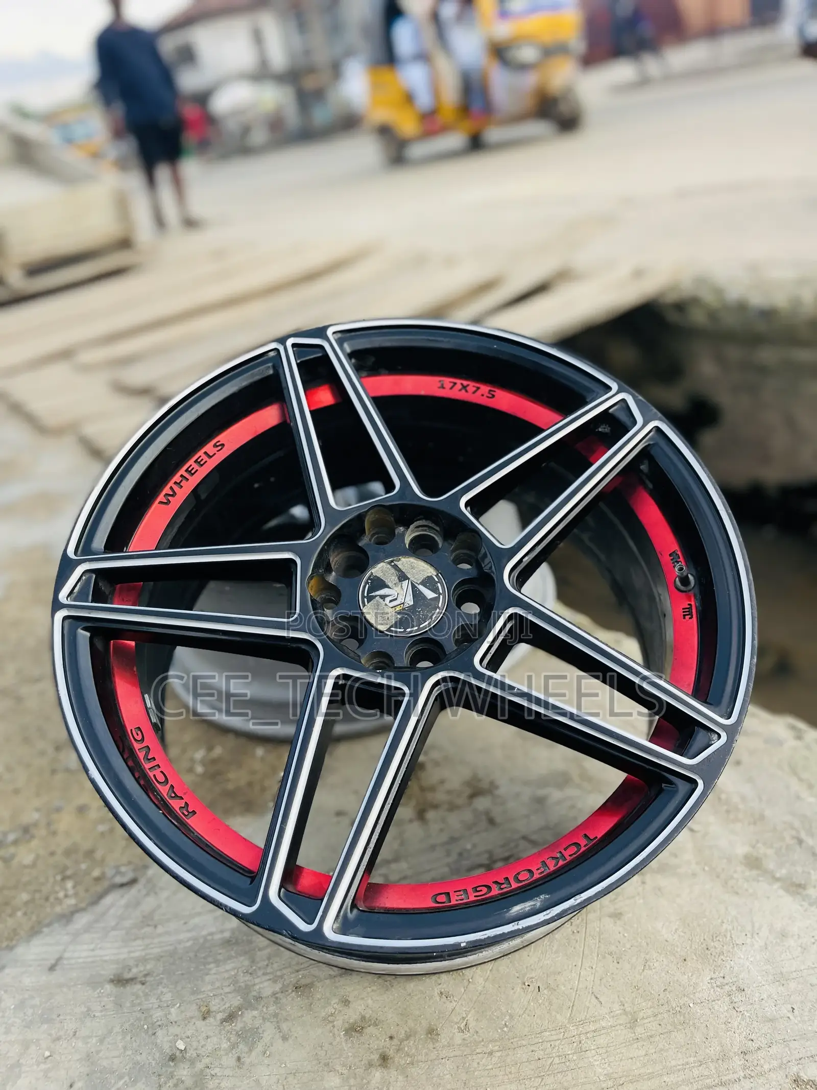 17 Inch Universal Use