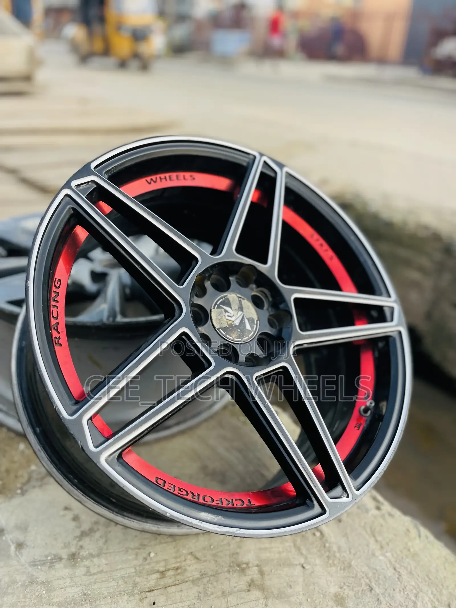17 Inch Universal Use