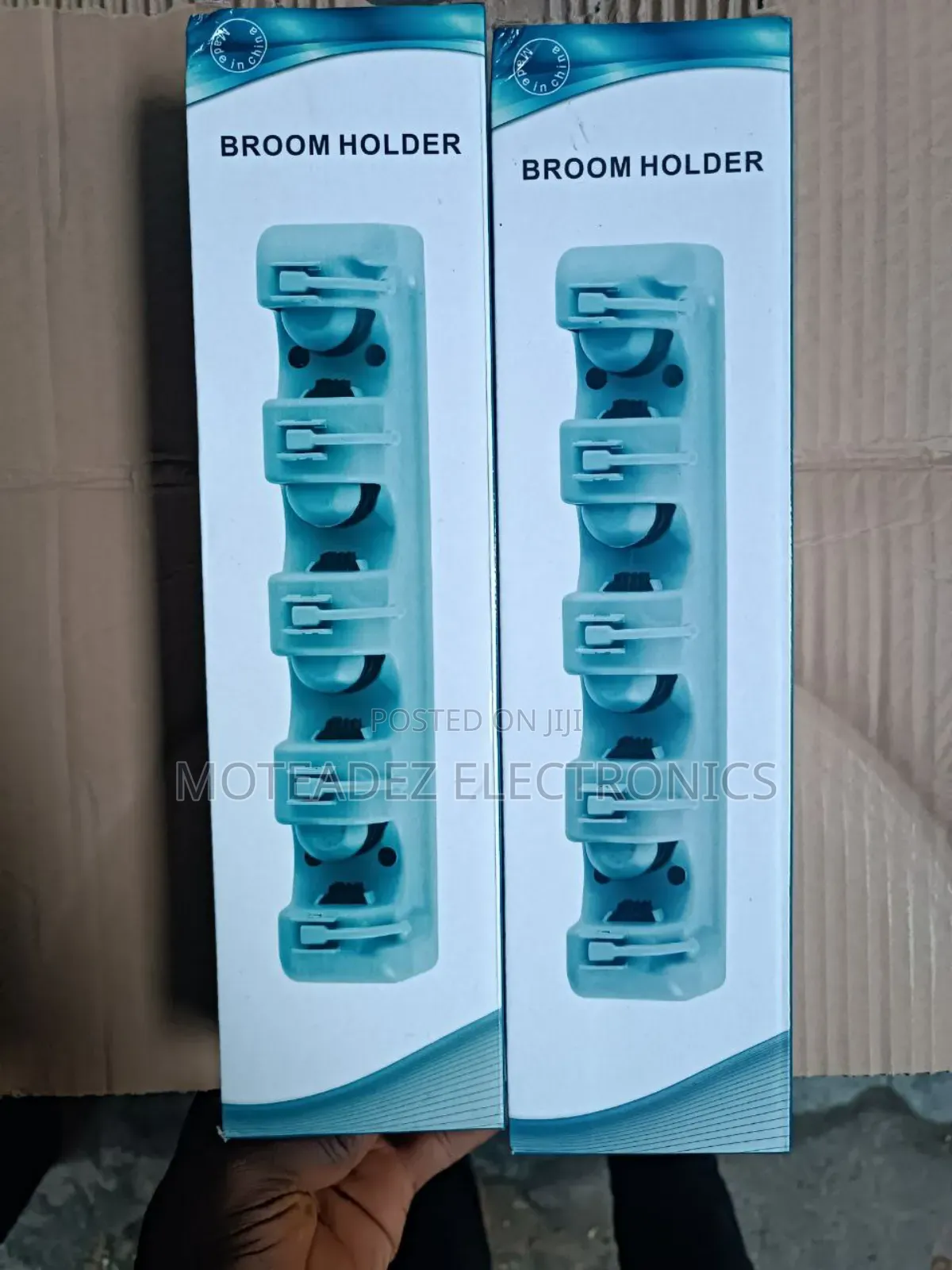 High Quality Plastic Wall Mount Mop, Broom and Brush Holder