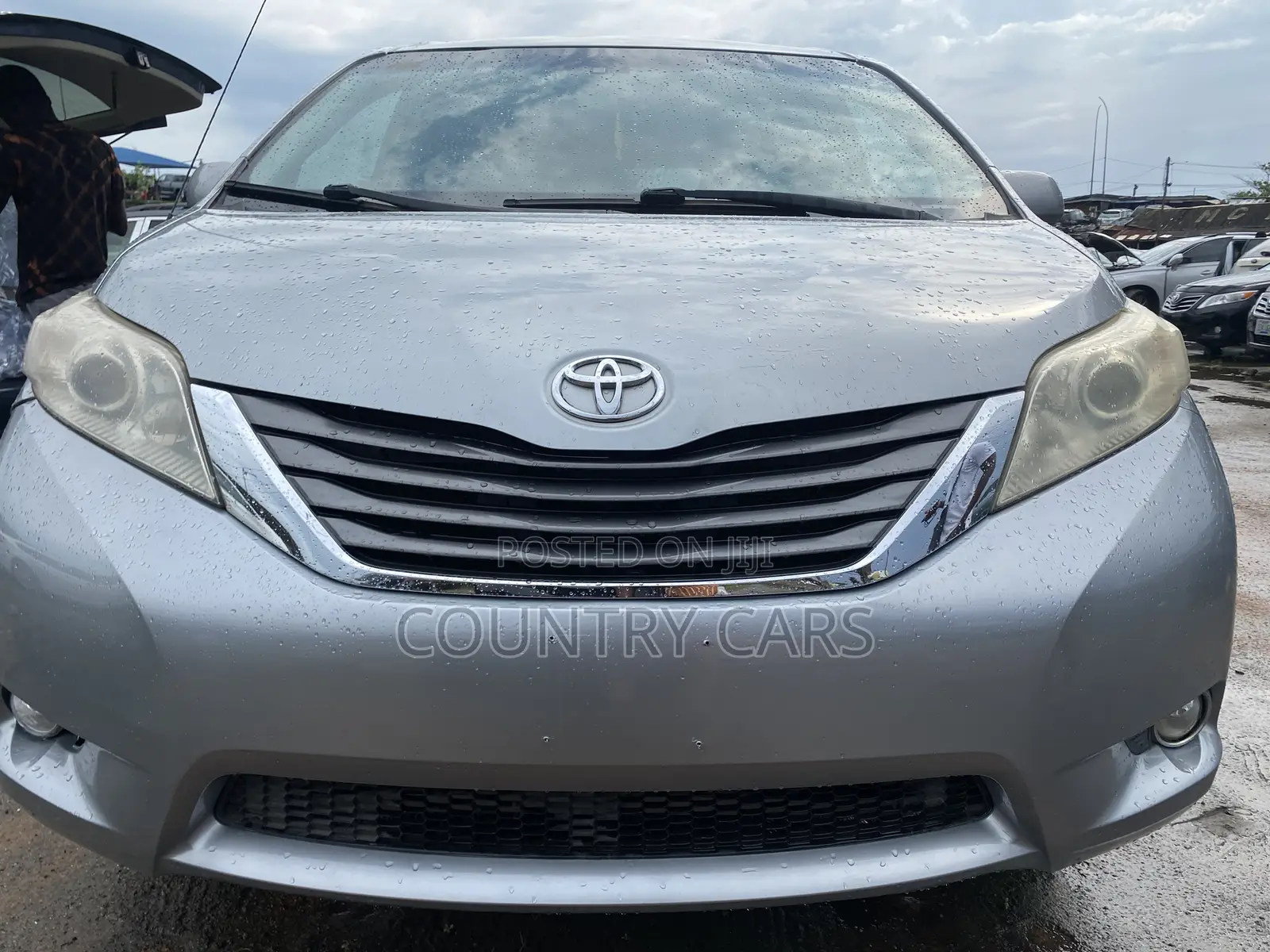 Toyota Sienna XLE 8 Passenger 2012 Silver