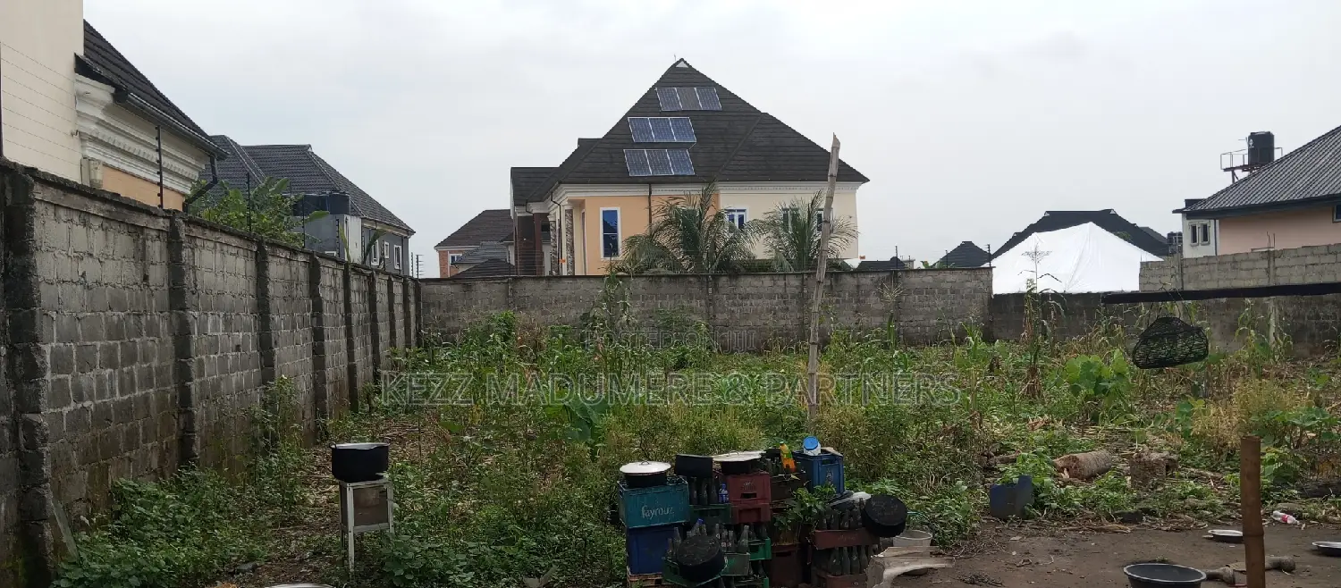 For Sale : 400 SQMTRS