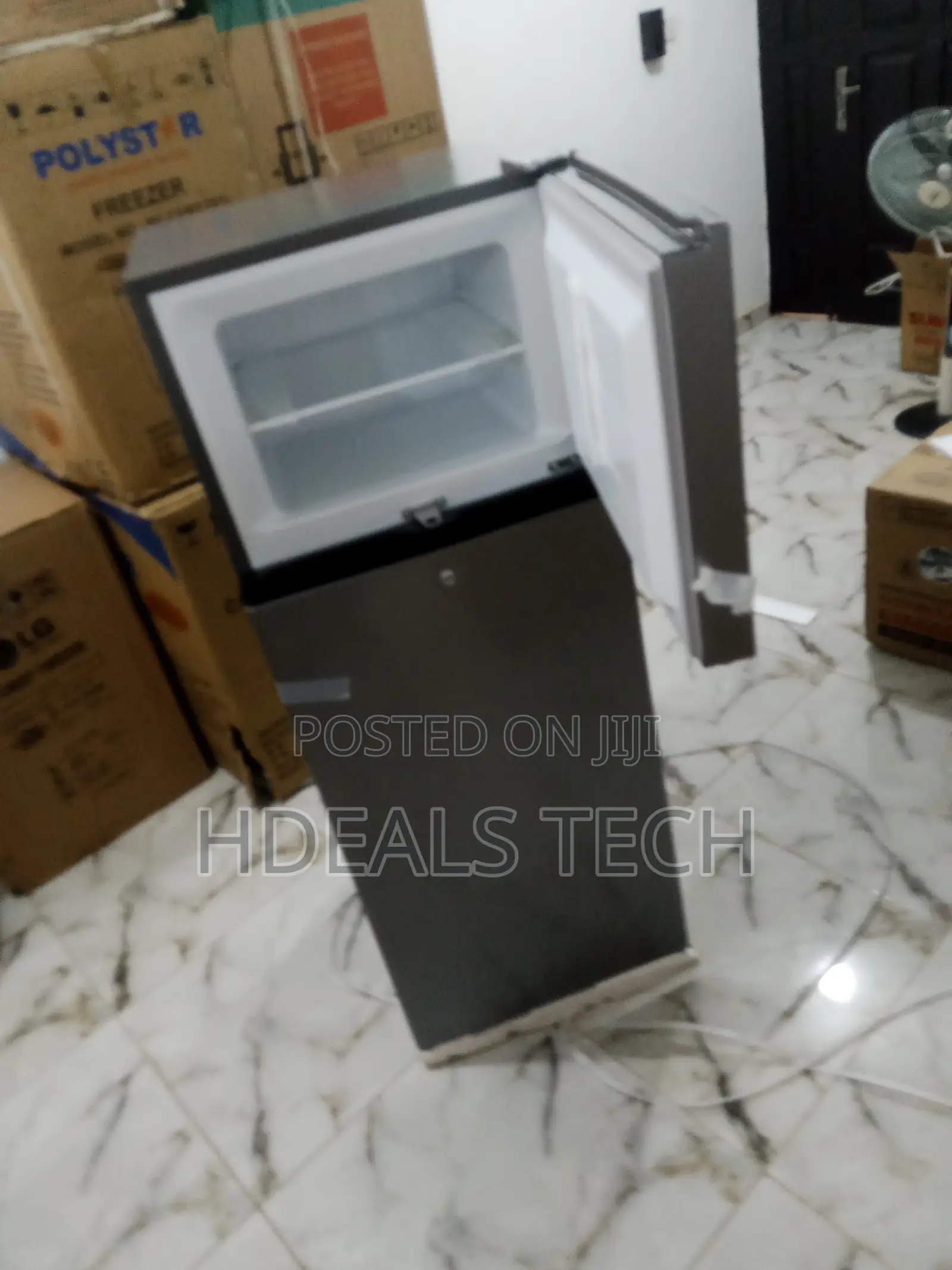 HISENSE - Top Freezer REF205DR