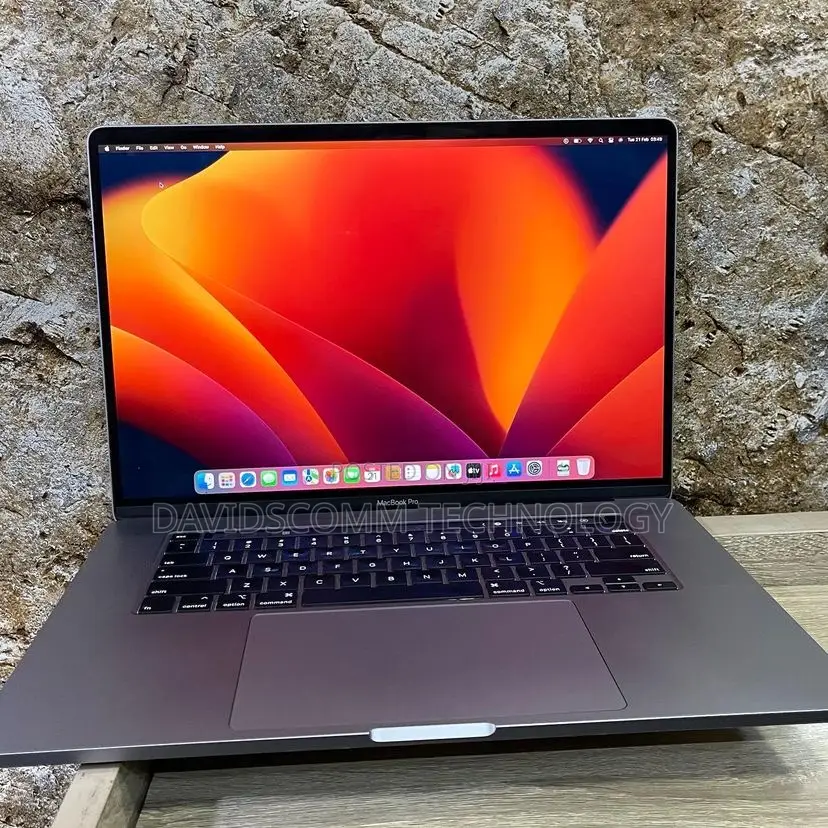 Laptop Apple MacBook Pro 2019 16GB Intel Core i7 SSD 512GB