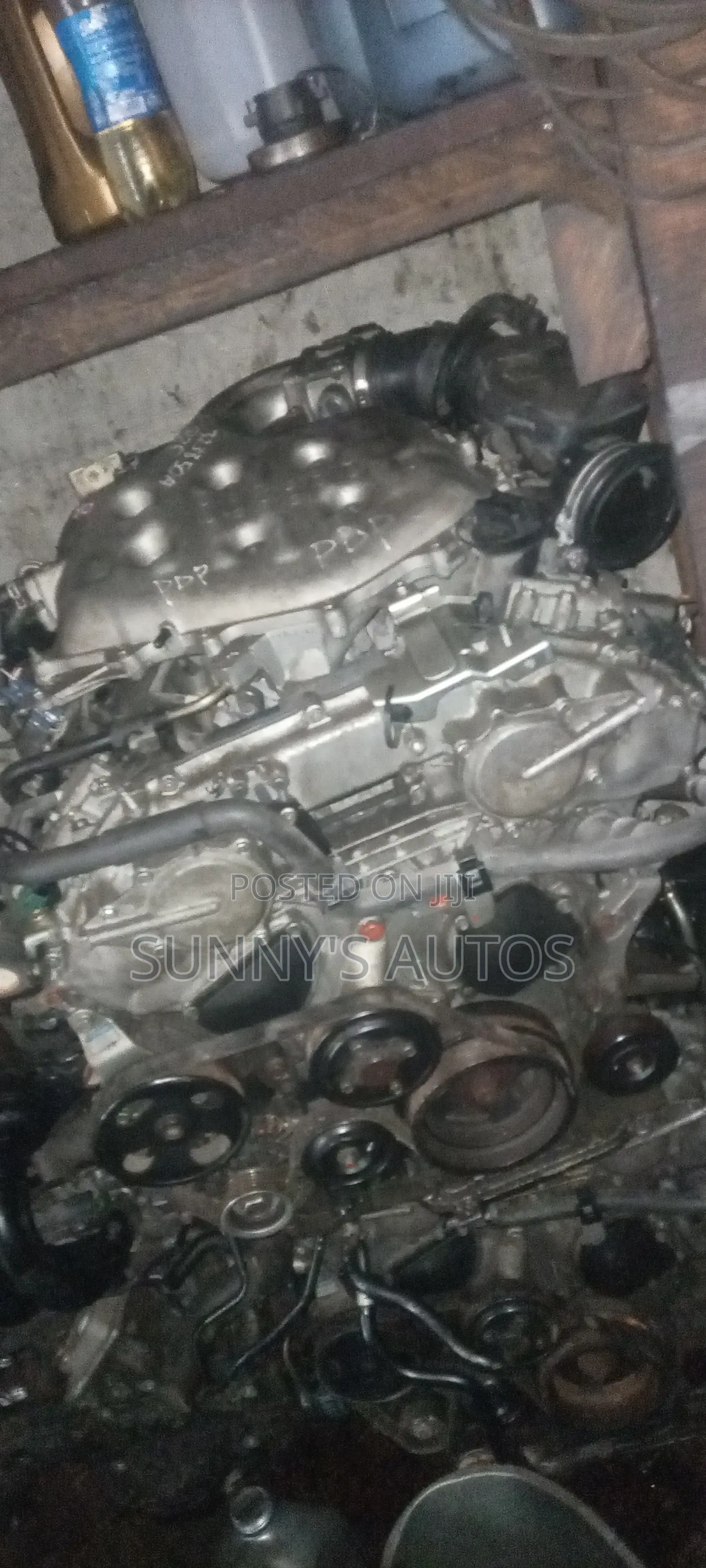 Nissan Infiniti M35X.
