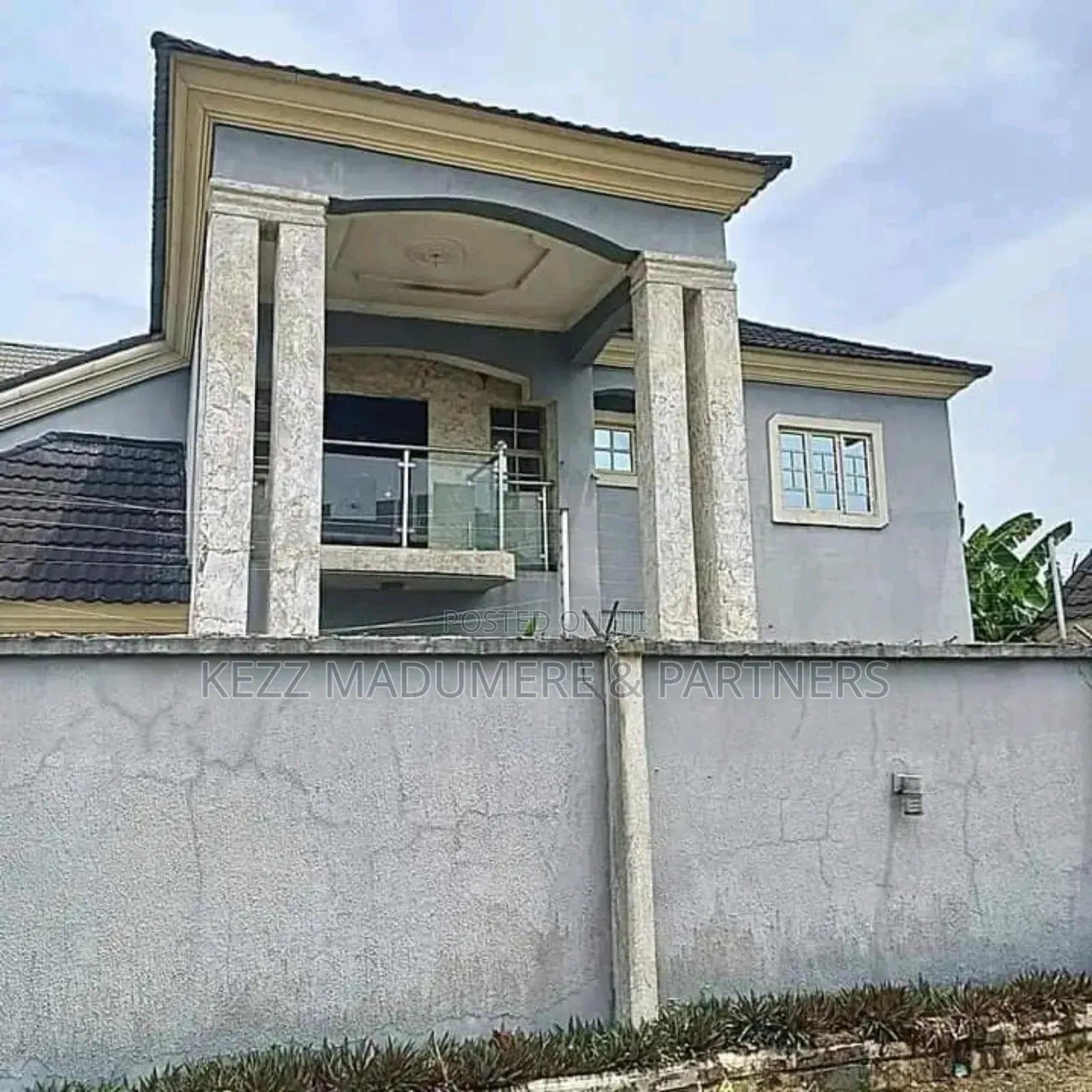 5bdrm Bungalow in Iwofe Road , Port for sale