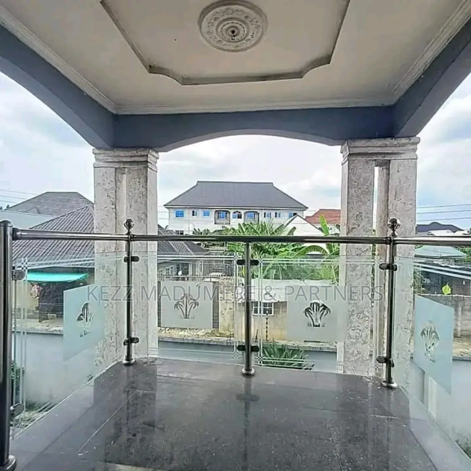 5bdrm Bungalow in Iwofe Road , Port for sale