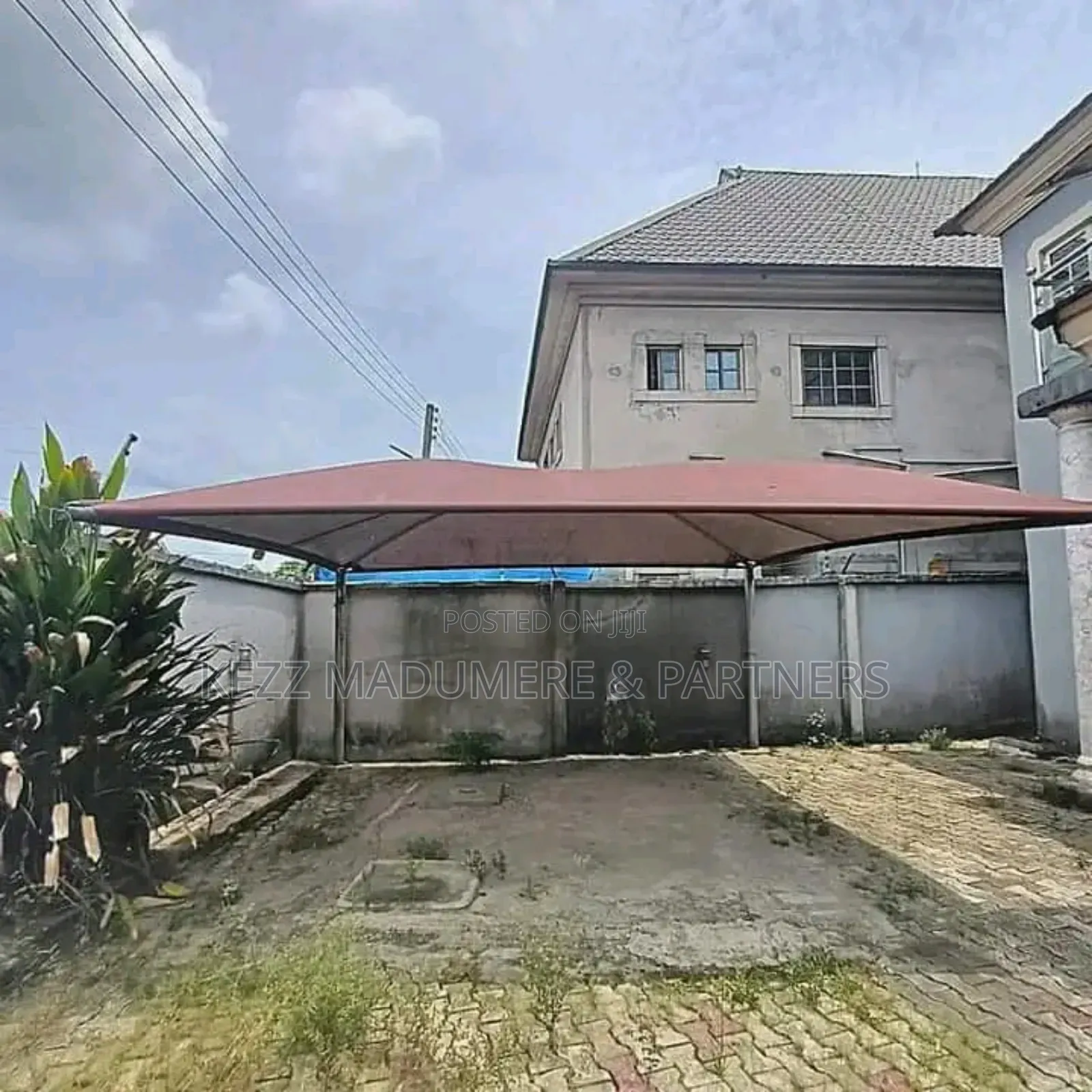 5bdrm Bungalow in Iwofe Road , Port for sale