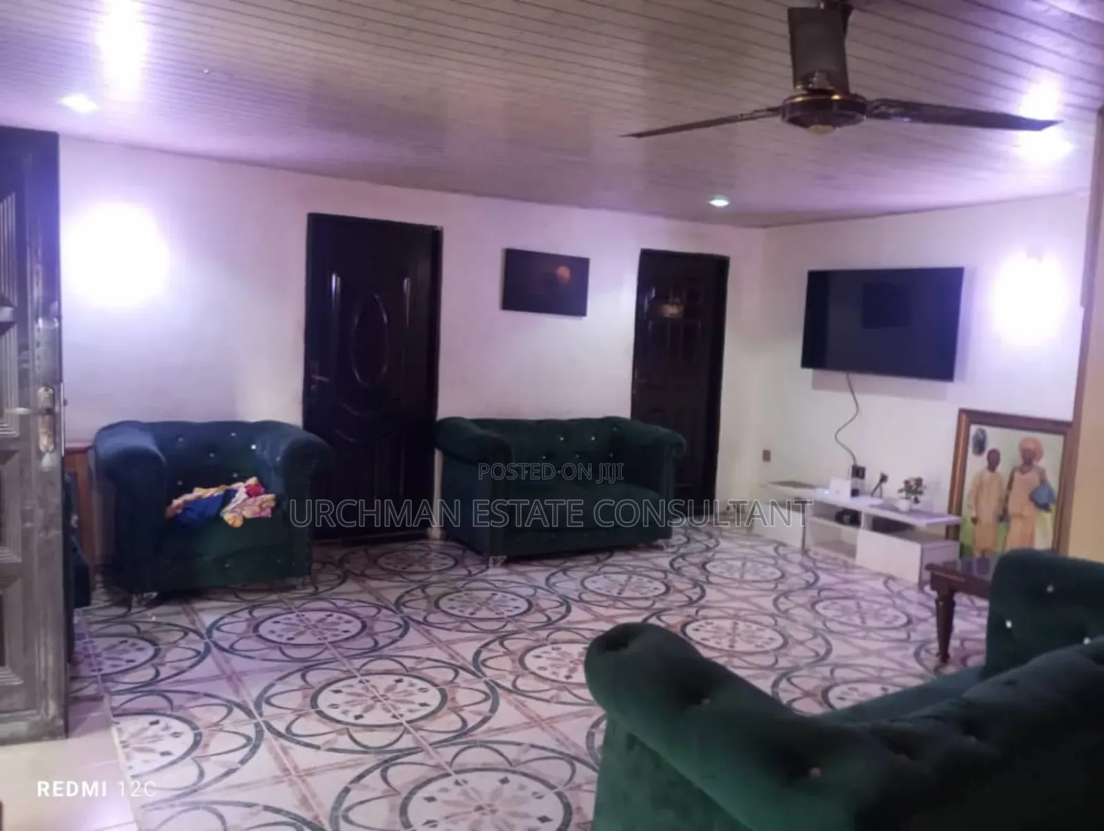 4bdrm Bungalow in Satellite Town Close for sale