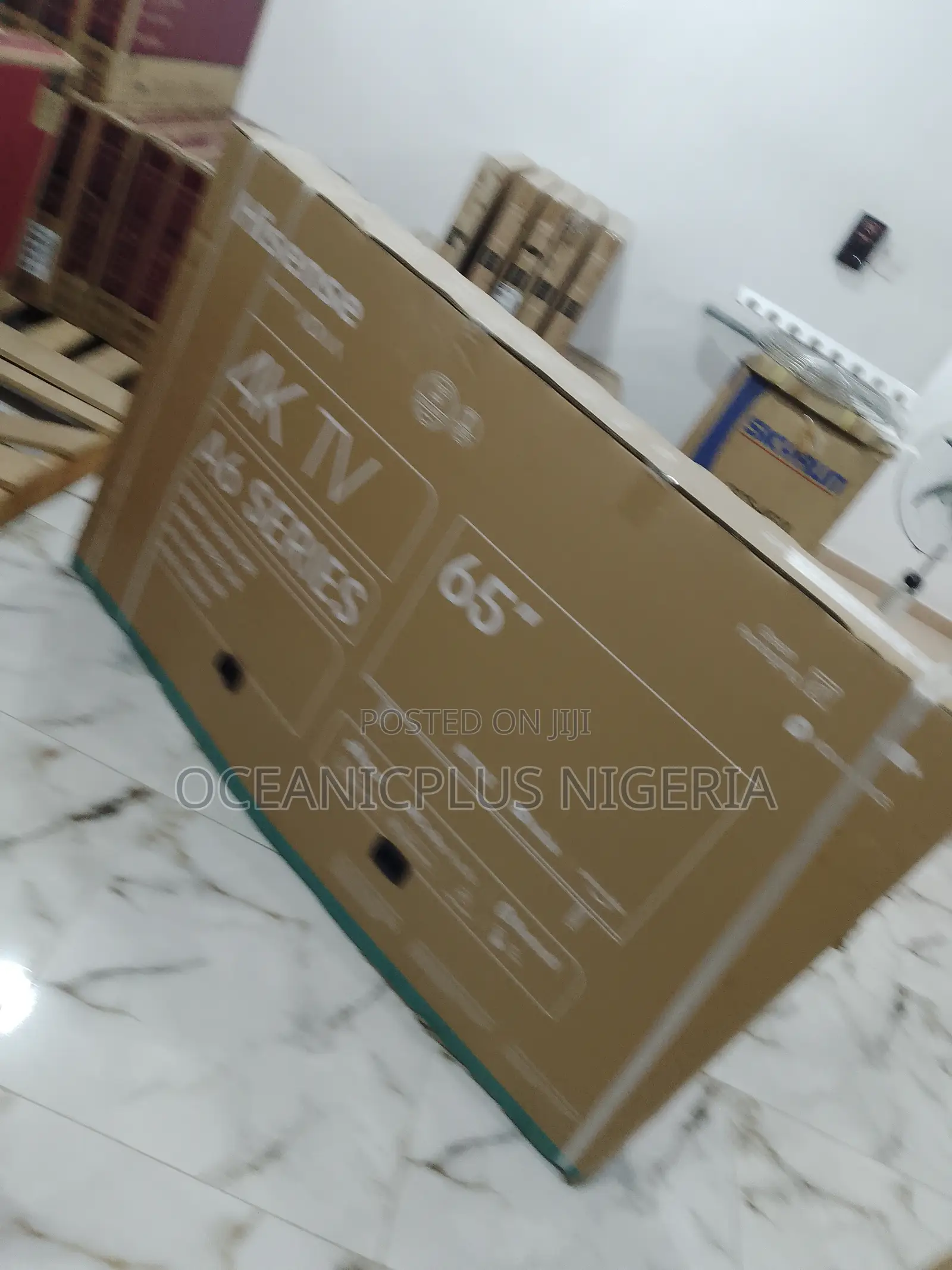 Original-Trending 65inches Hisense Smart TV