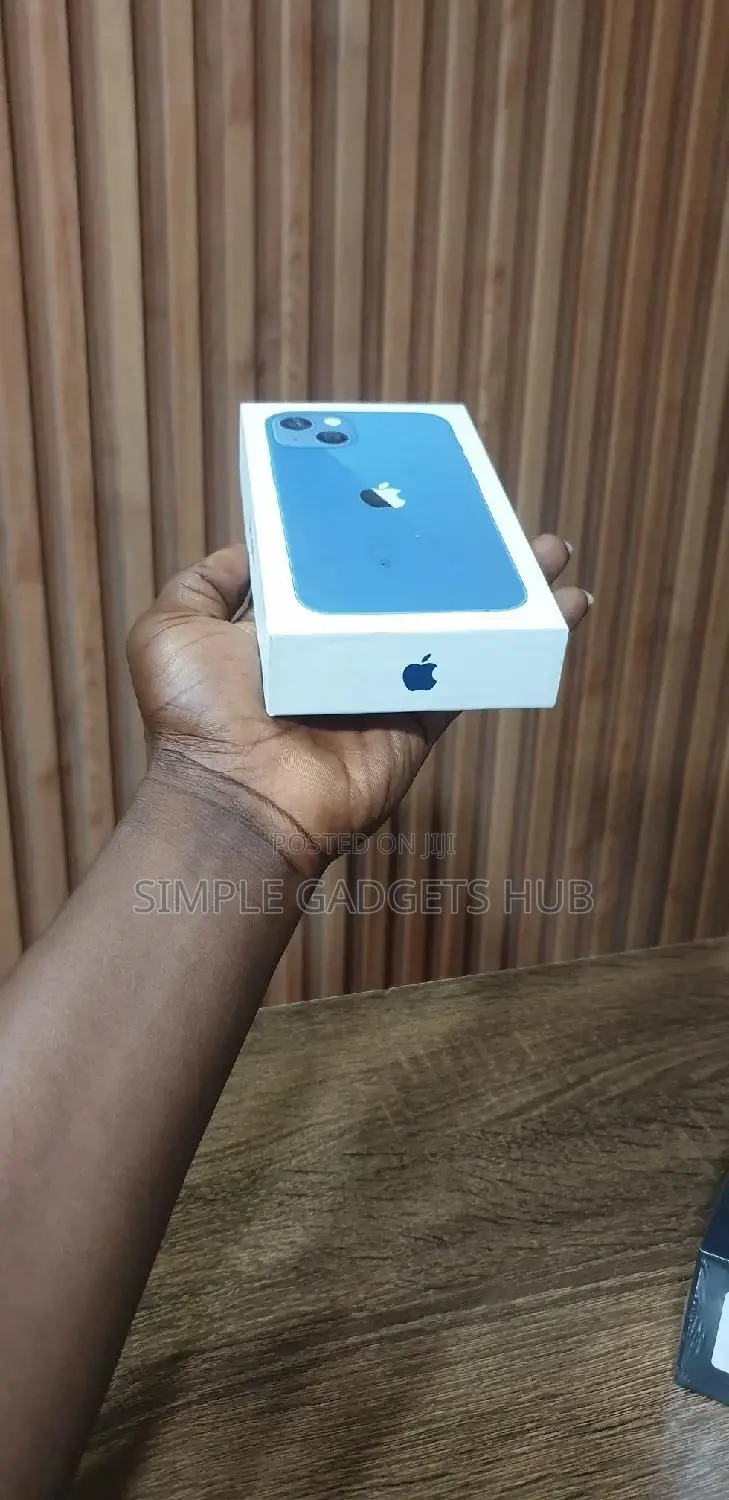 New Apple iPhone 13 128 GB