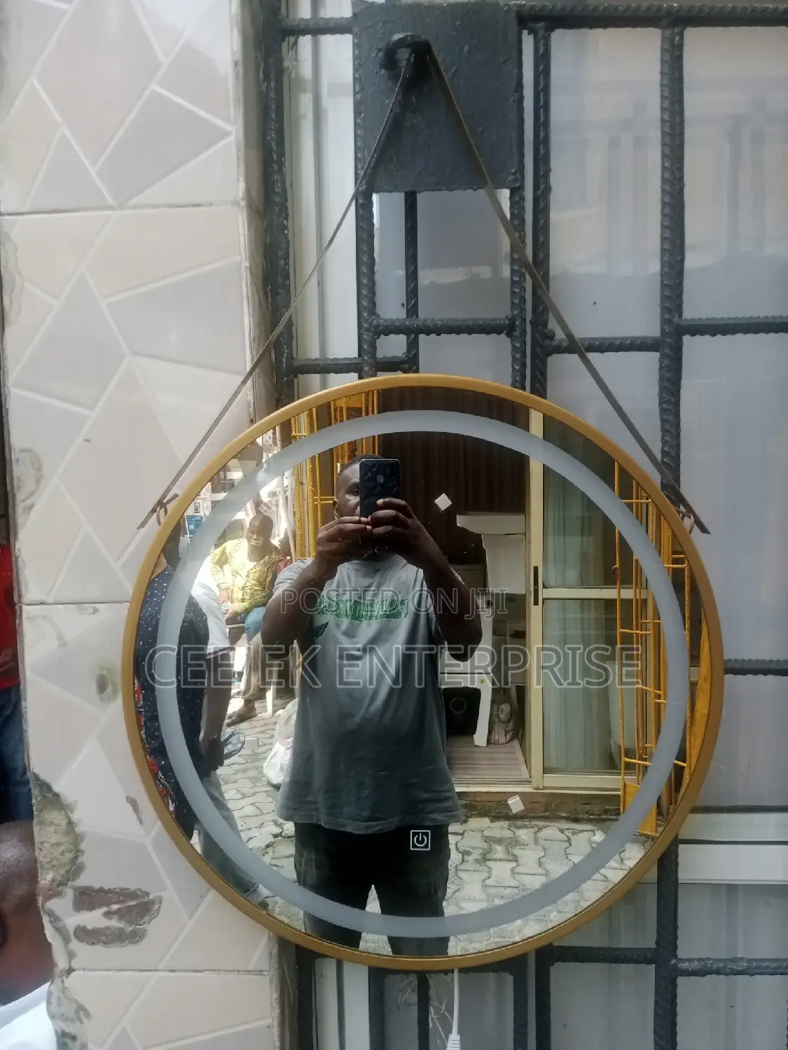 Circle Wall Hang Mirror