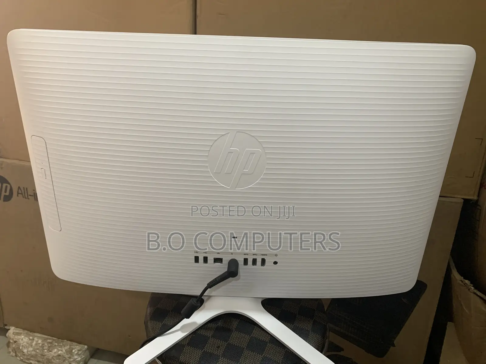 New Desktop Computer HP 200 G4 All-in-One 4GB Intel Core I3 HDD 1T