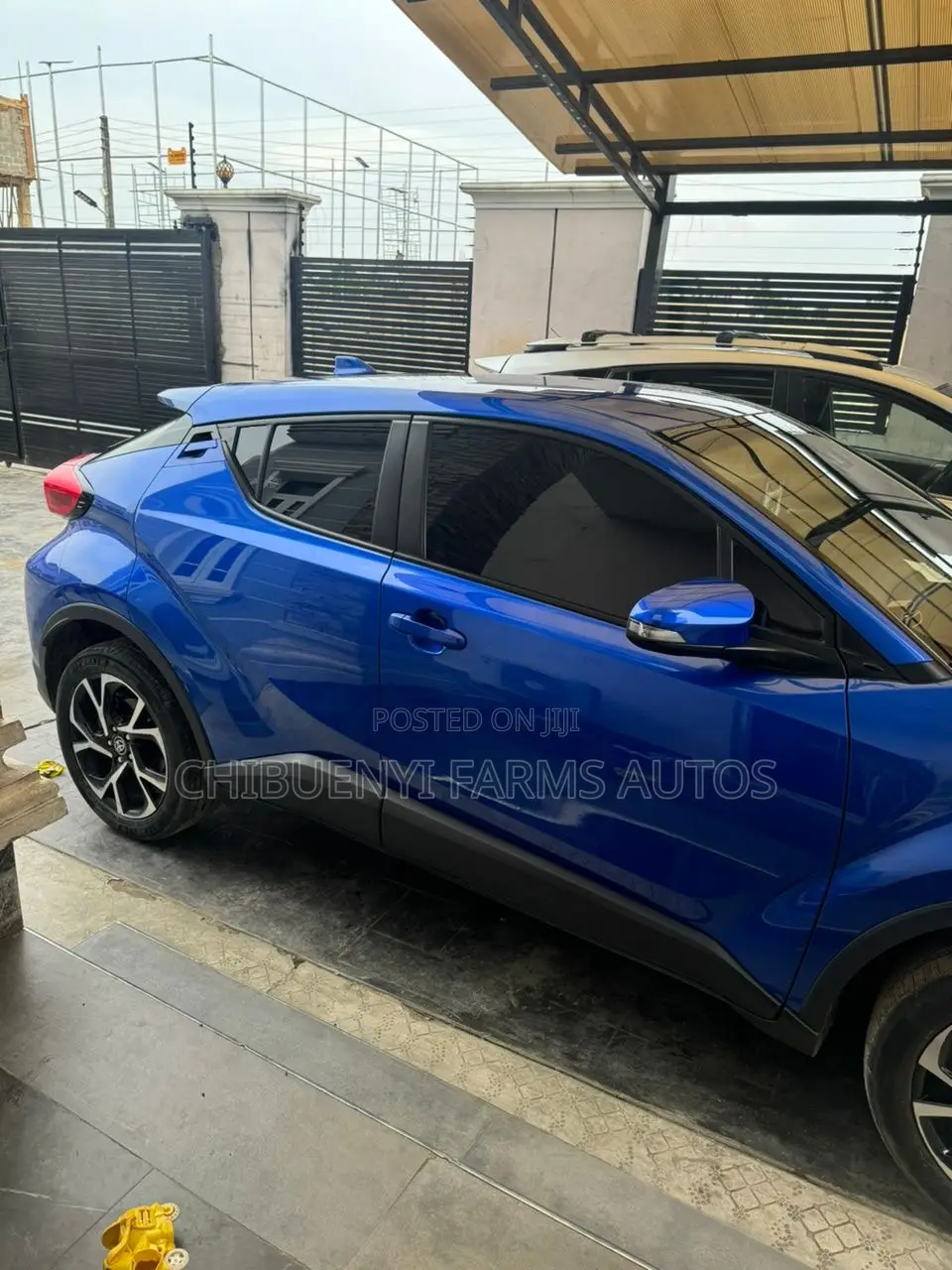 Toyota C-HR Limited 2022 Blue