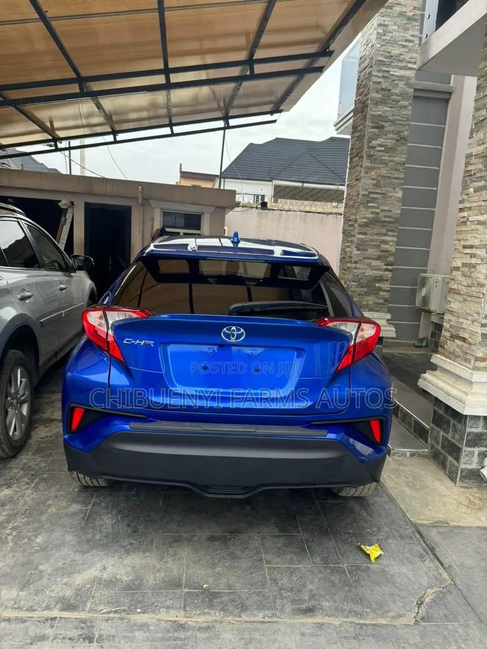 Toyota C-HR Limited 2022 Blue