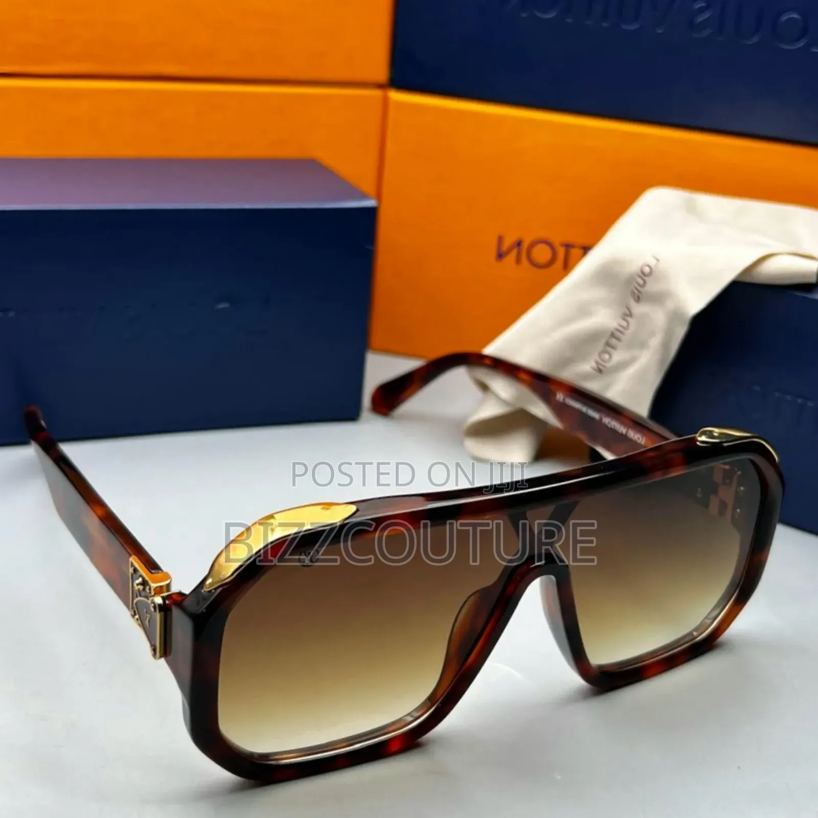 Original LOUIS VUITTON Sunglasses Available in Store