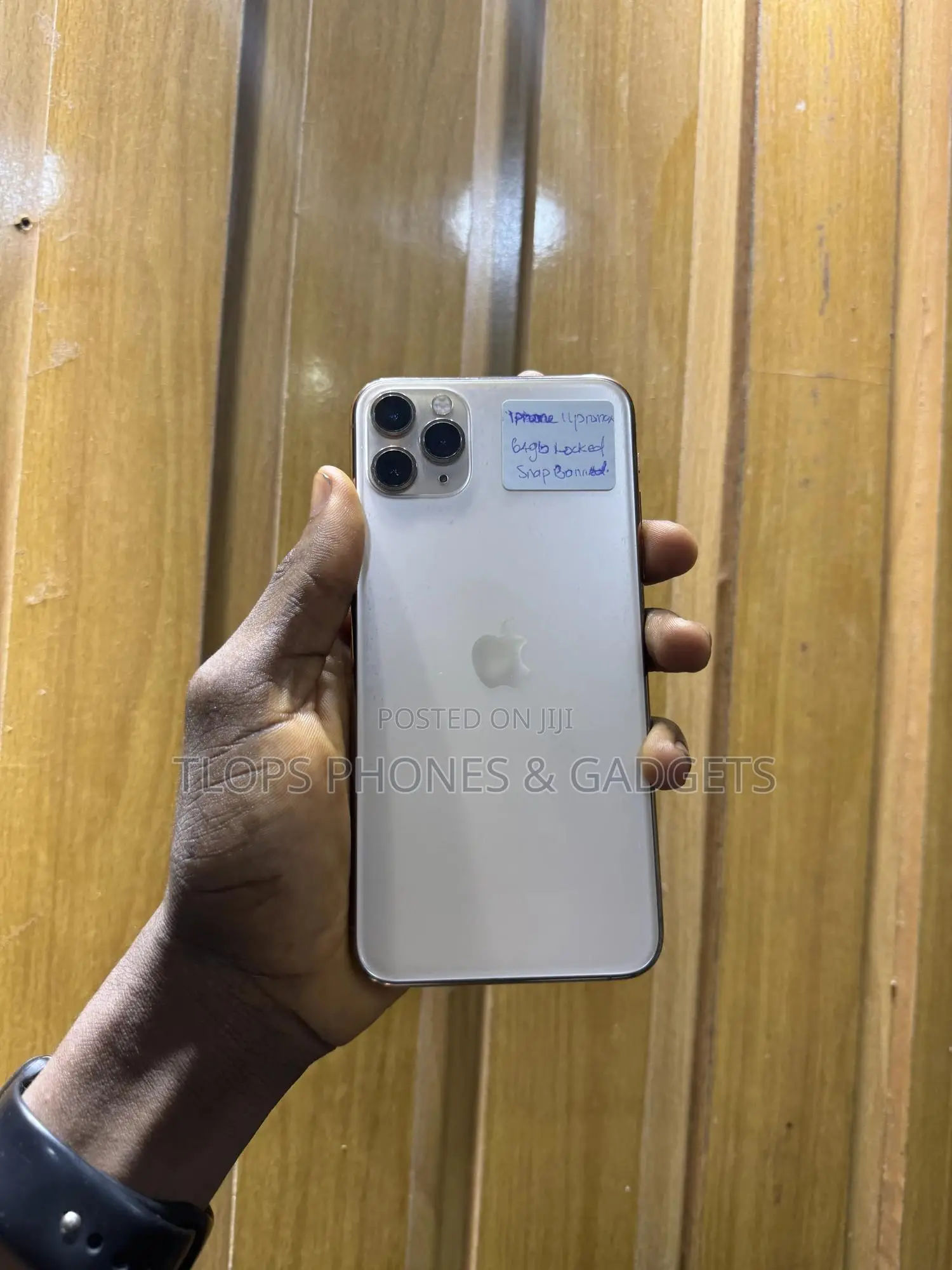 Apple iPhone 11 Pro Max 64 GB Gold