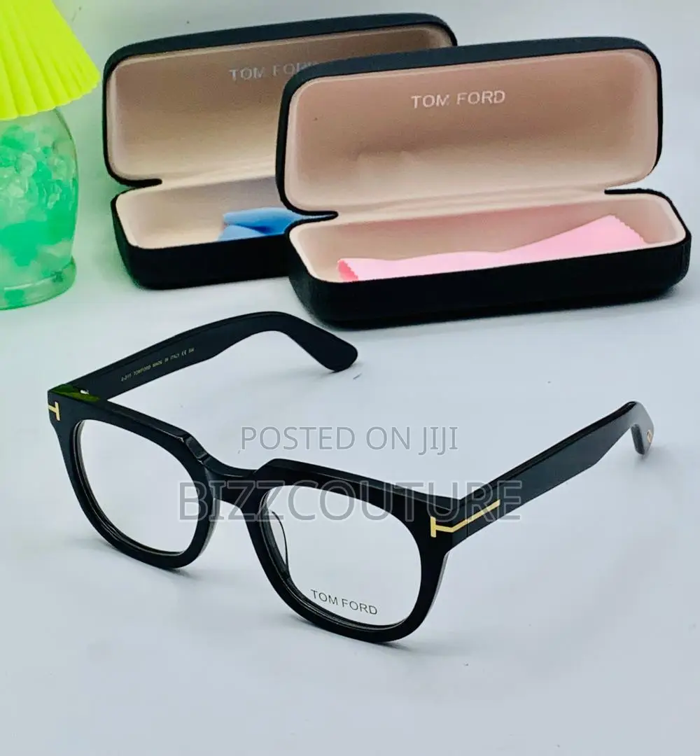 Original Tom Ford Sunglasses Black Frame Is Available Now