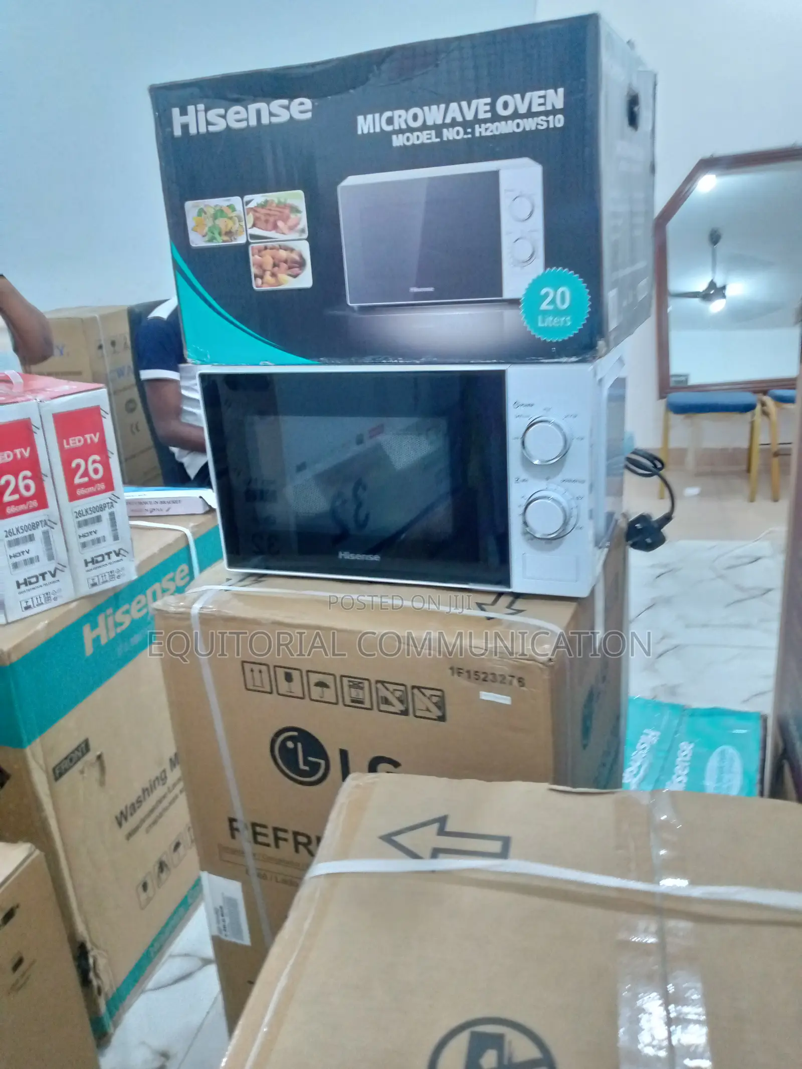 Original Hisense Microwave Oven in Color White