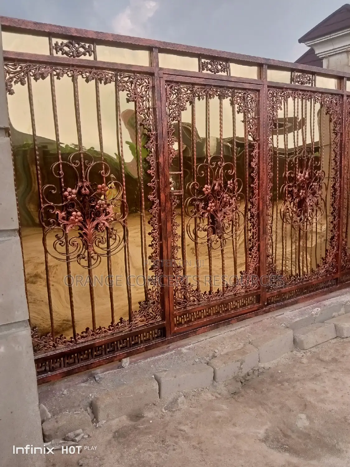 Pure Wrought Iron Gate With Gold Plate Built