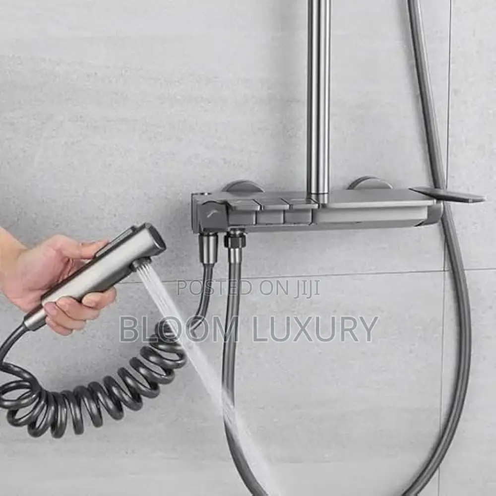 High Quality Black Standing Shower