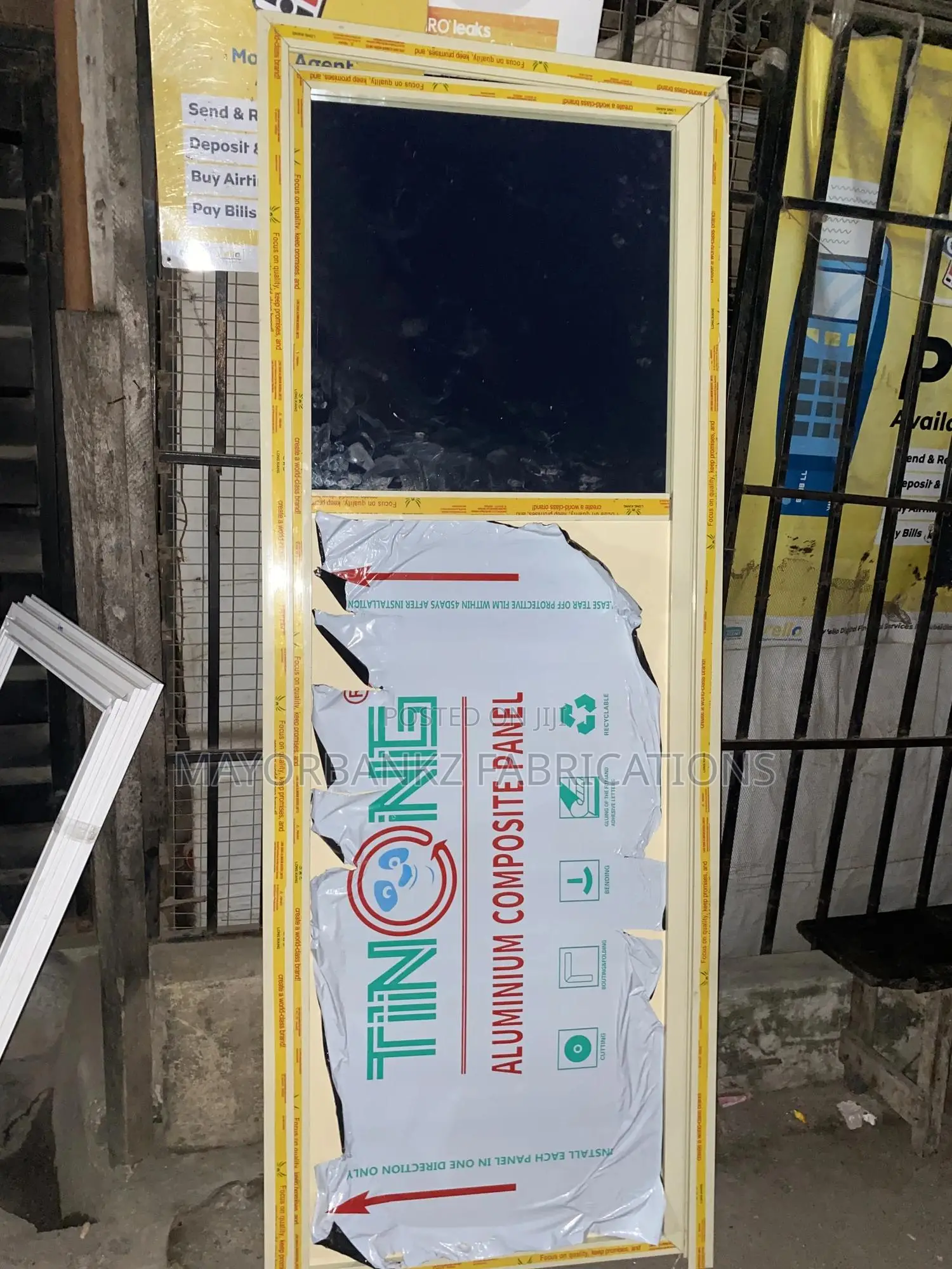 Aluminium Toilet Door With Mirror