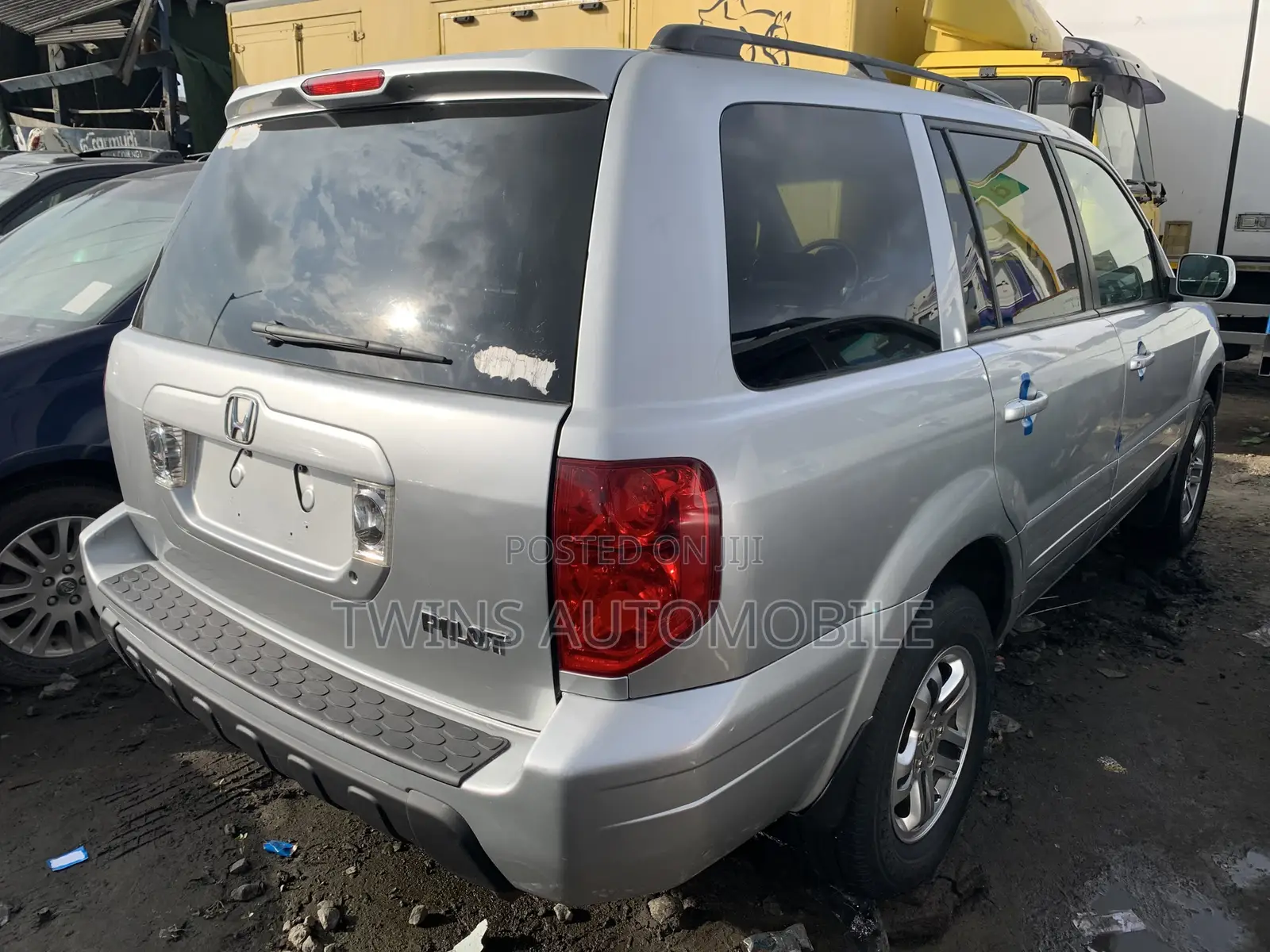 Honda Pilot 2005 Silver