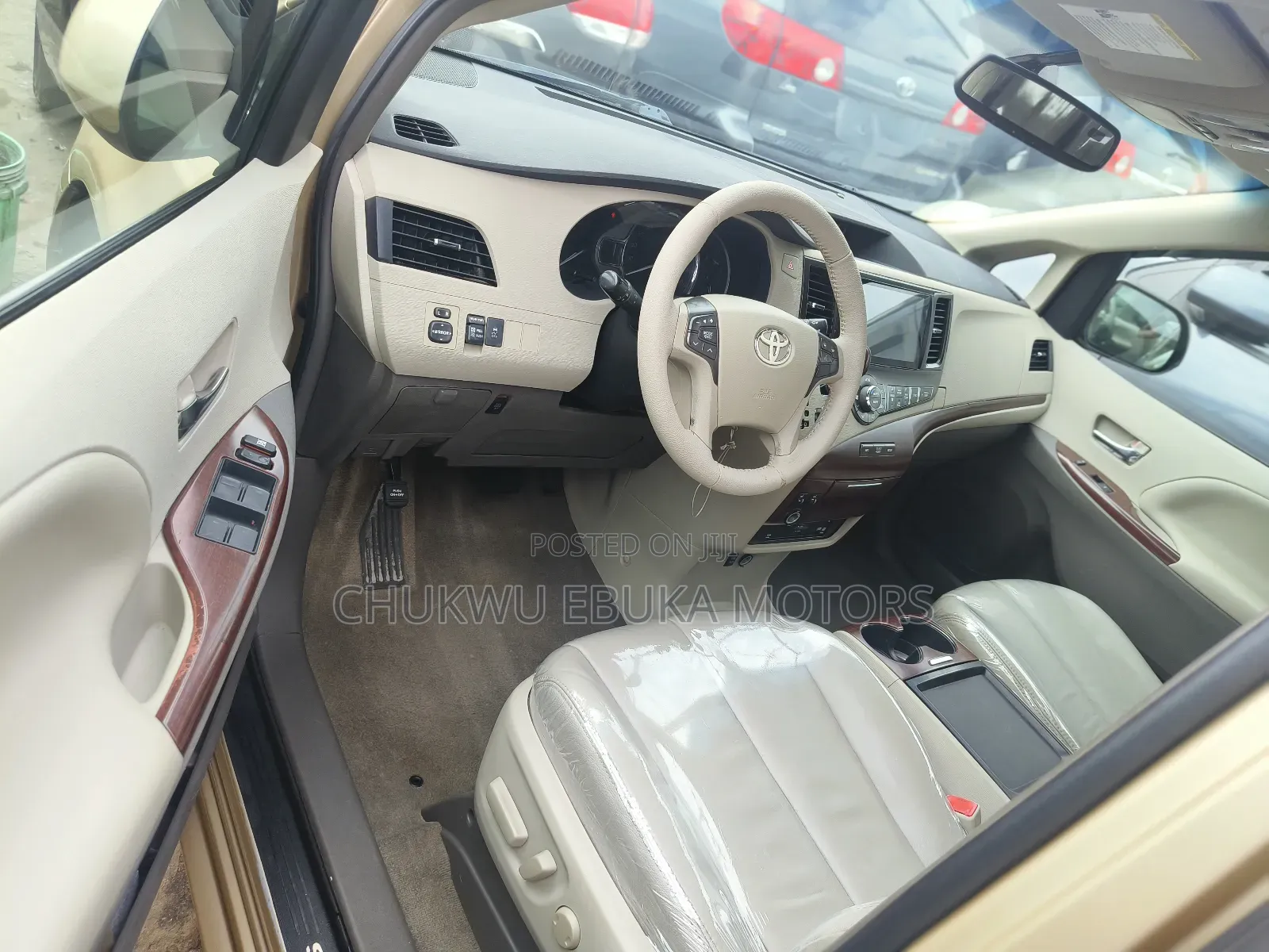 Toyota Sienna XLE 7 Passenger Mobility 2012 Gold