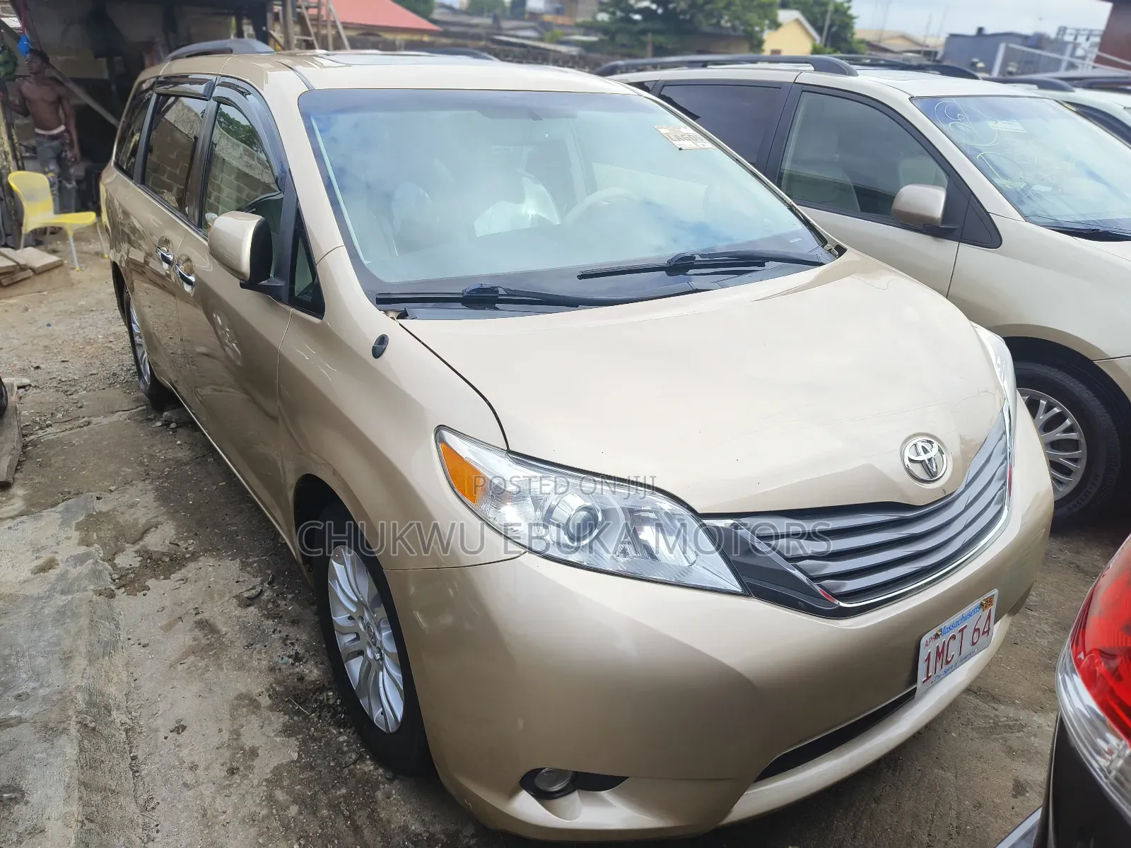 Toyota Sienna XLE 7 Passenger Mobility 2012 Gold