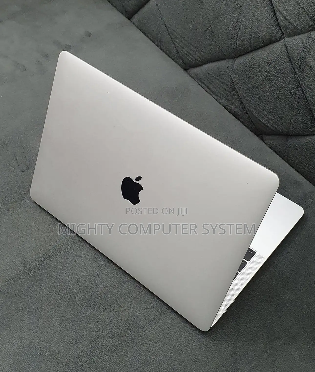 Laptop Apple MacBook Pro 2017 8GB Intel Core i5 SSD 512GB