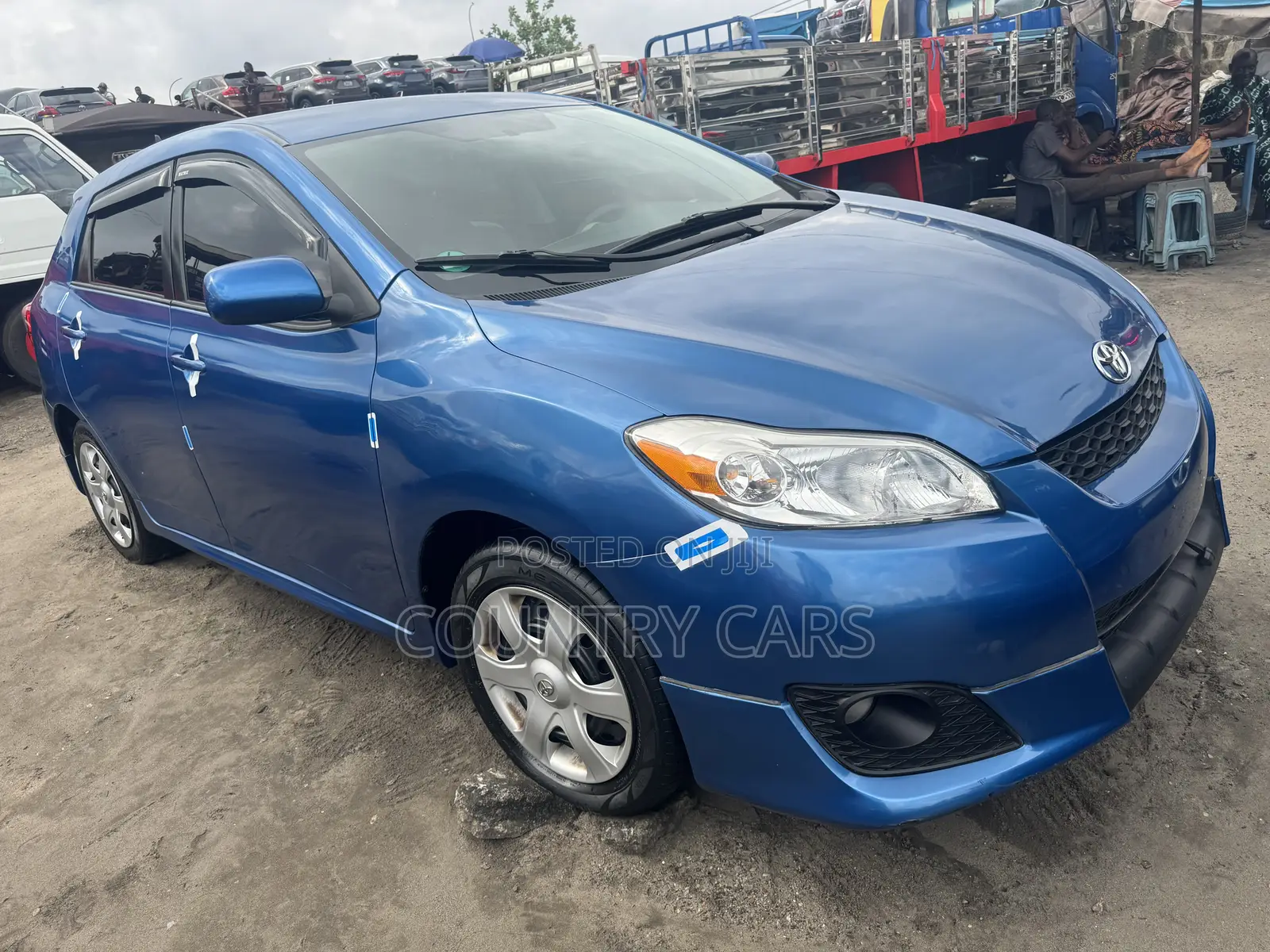 Toyota Matrix S Hatchback FWD (2.4L 4cyl 5A) 2010 Blue