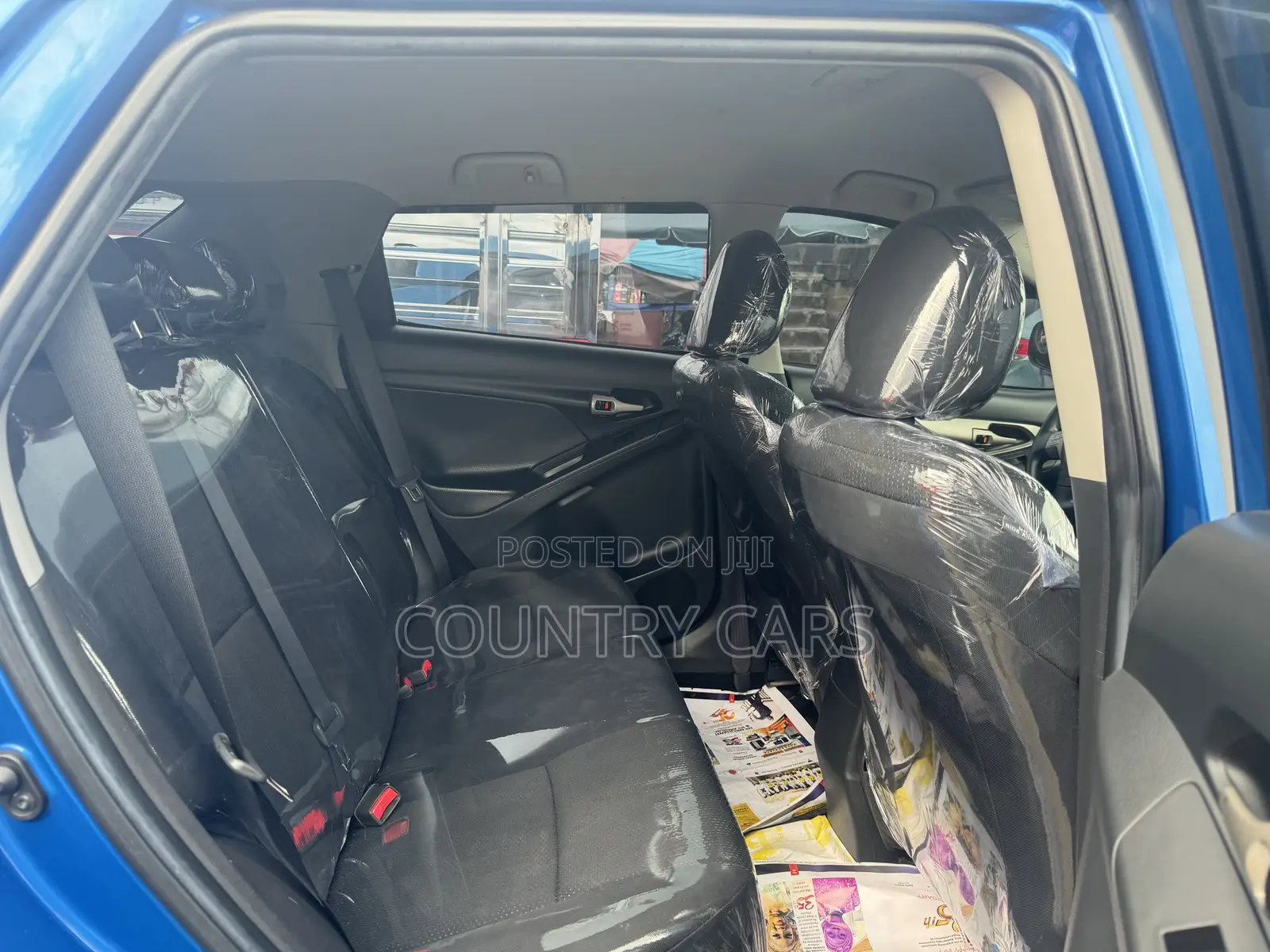 Toyota Matrix S Hatchback FWD (2.4L 4cyl 5A) 2010 Blue