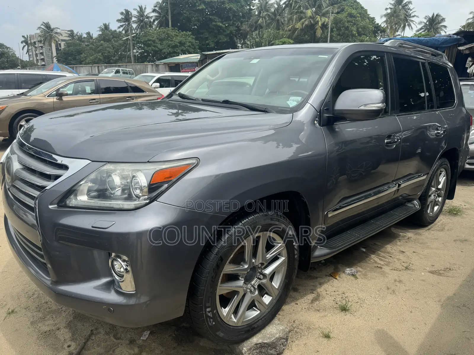 Lexus LX 570 AWD 2015 Gray