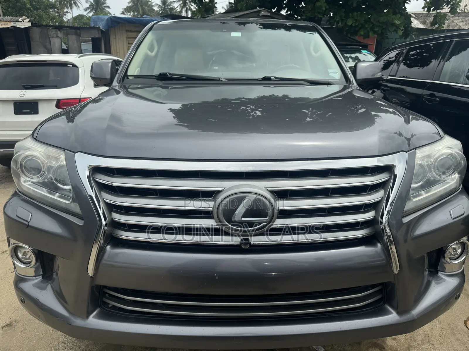 Lexus LX 570 AWD 2015 Gray