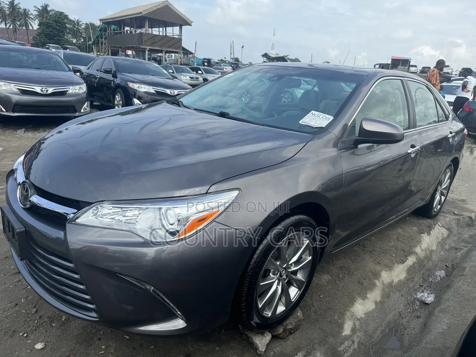 Toyota Camry 2016 Gray