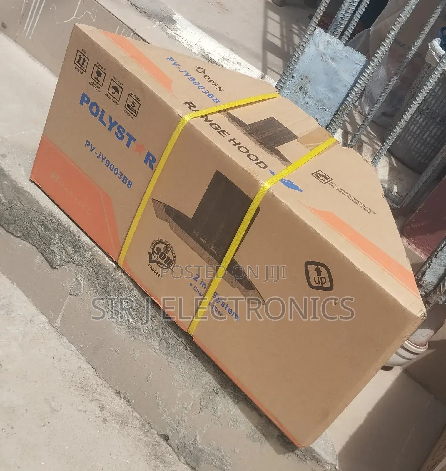 90cm Polystar Kitchen Hood/Heat Extractor + Charcoal Filter