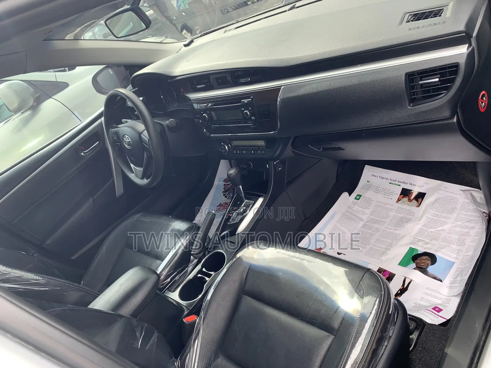 Toyota Corolla 2017 Silver