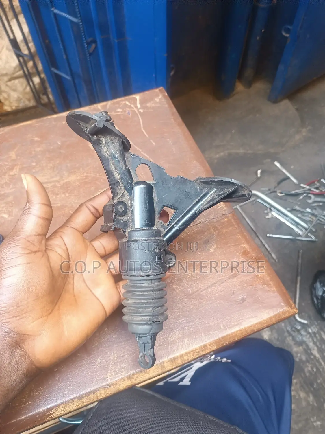 Upper Clush for Ford Transit